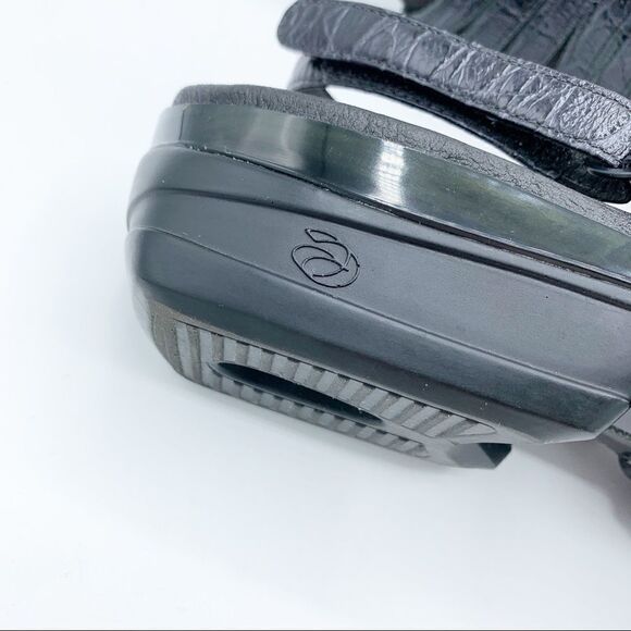 Aravon New‎ Balance Combination Last Black Leather Sandals 11 Narrow - Picture 7 of 12